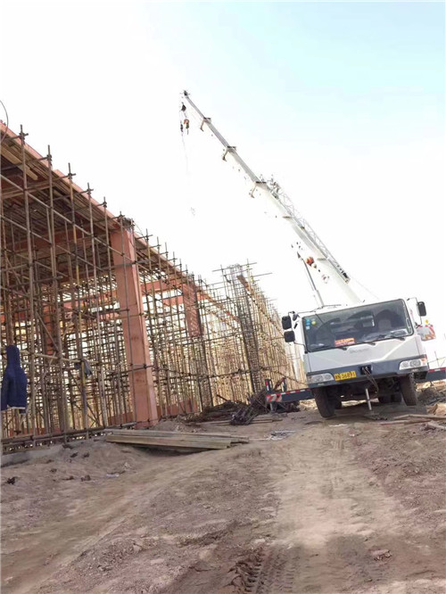 老边区吊车作业的安全注意事项有哪些？